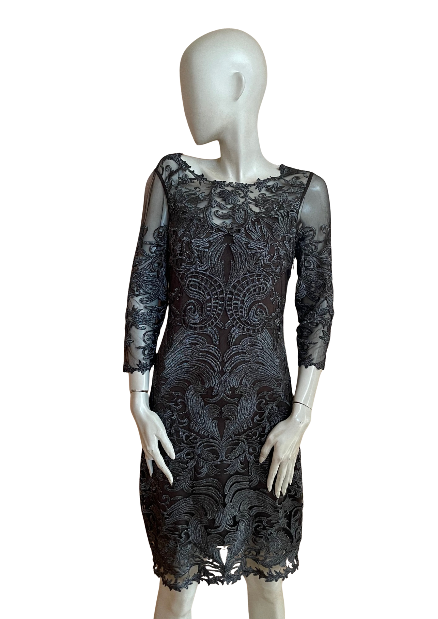 🤍 Robe Couture Argent Foncé – Dentelle Brodée Taille 36✨