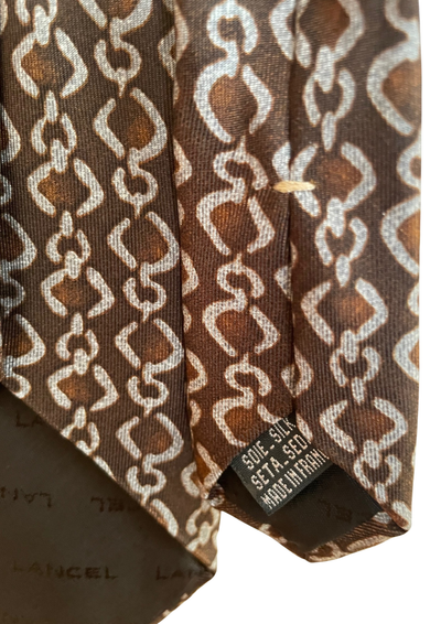 🧣 Cravate en Soie – Motifs Chaîne Marron & Gris ✨