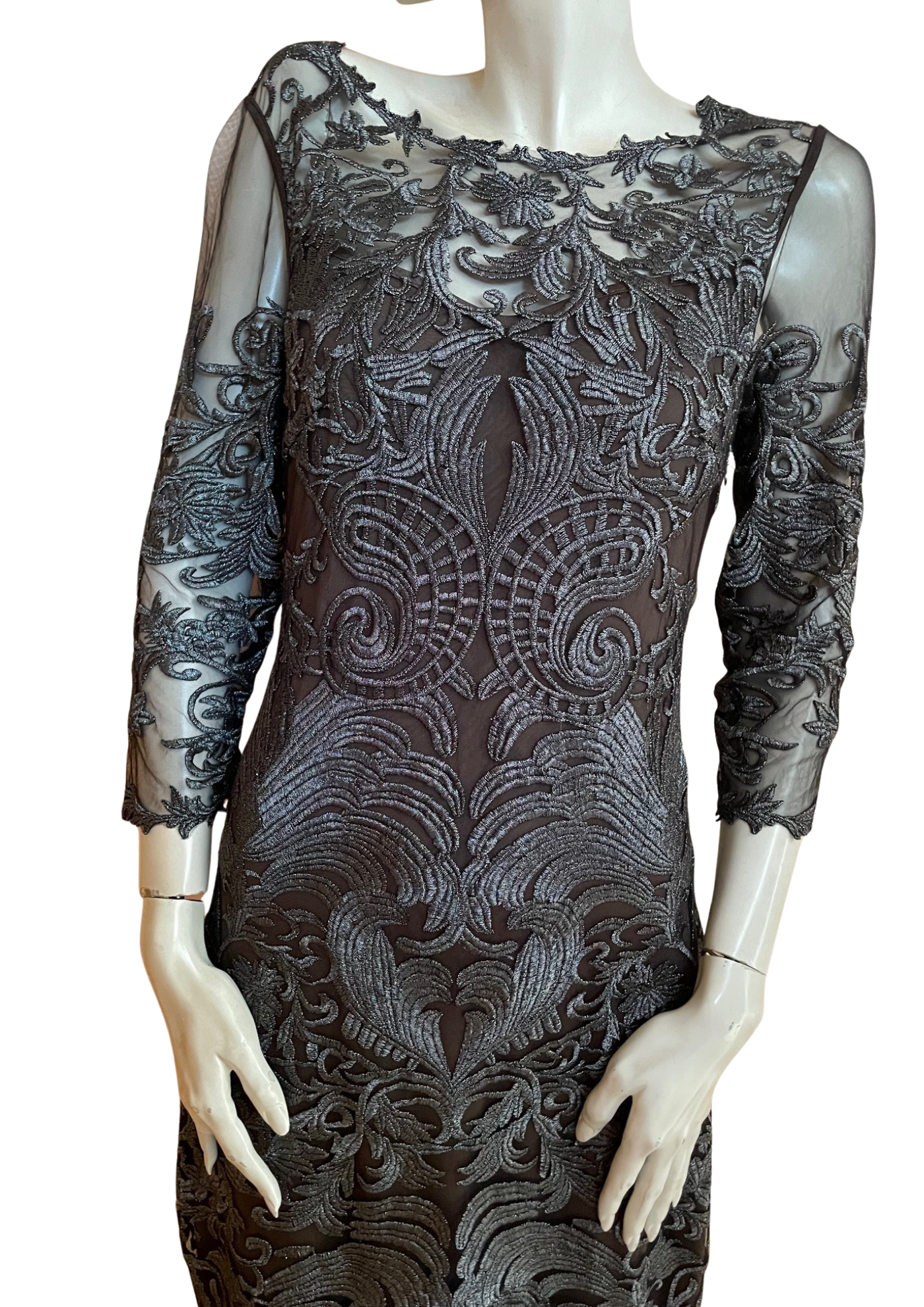 🤍 Robe Couture Argent Foncé – Dentelle Brodée Taille 36✨