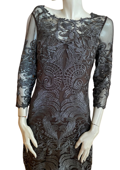 🤍 Robe Couture Argent Foncé – Dentelle Brodée Taille 36✨