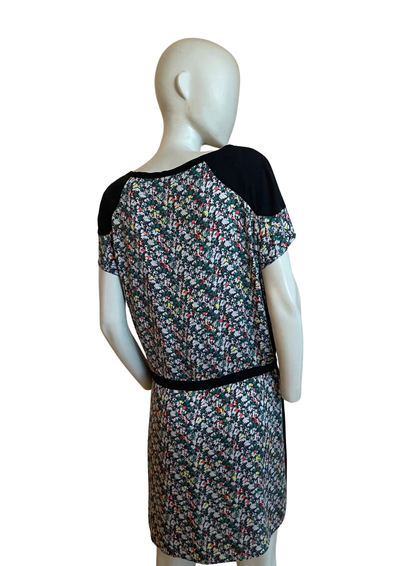 🌸 Superbe robe fleurie Taille 40 🌸