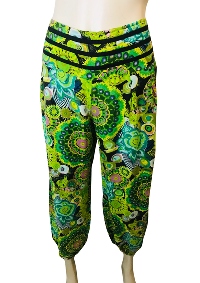 Pantalon fluide bohème imprimé vert – Taille 38 🌿✨