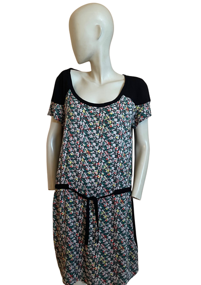 🌸 Superbe robe fleurie Taille 40 🌸
