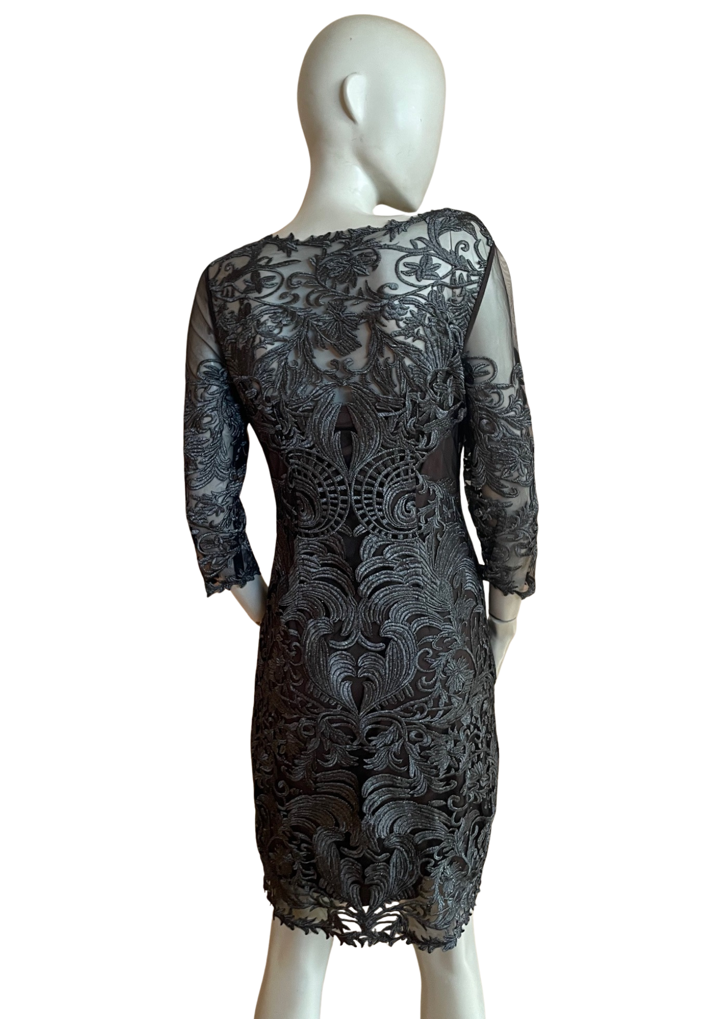 🤍 Robe Couture Argent Foncé – Dentelle Brodée Taille 36✨