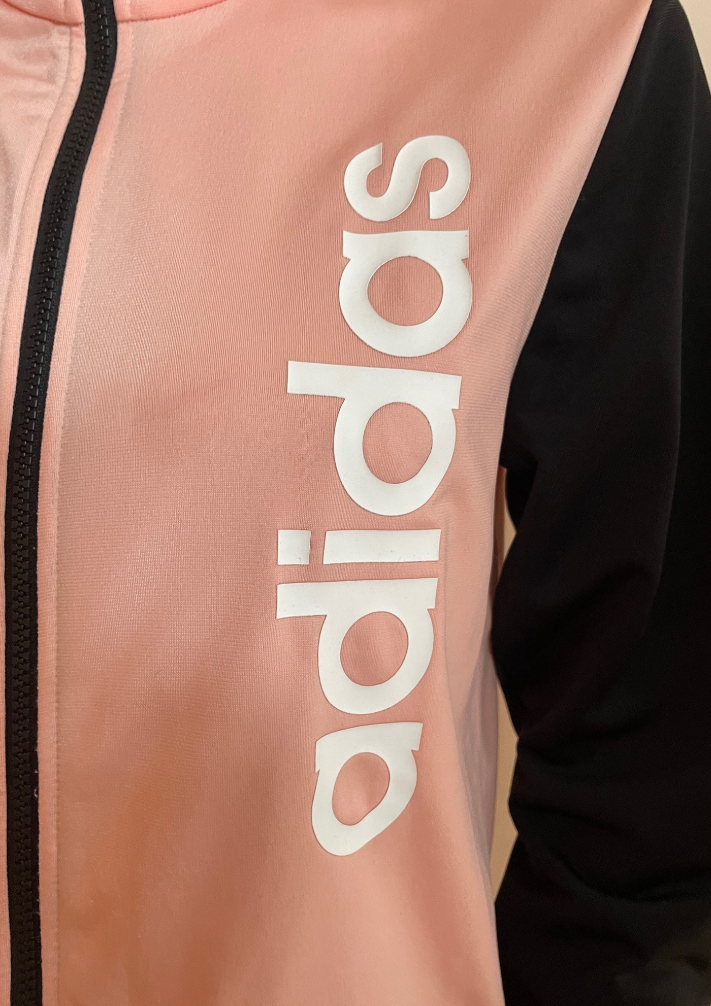 🌸🖤 Veste de survêtement  bicolore Rose & Noir – Taille 36