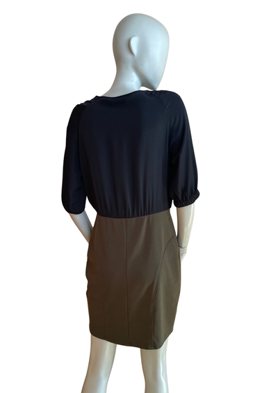 🖤💚 Robe bicolore – Haut noir à volants & jupe crayon kaki Taille 40 🖤💚
