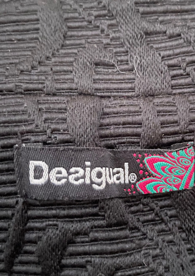 🖤 Manteau noir brodé – Élégance et originalité Taille 34 🌸✨