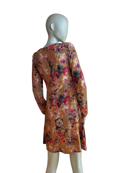 🌸 Robe fleurie décolleté V – 🌿 Taille 36