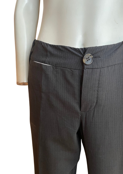 🌟 Pantalon gris anthracite à fines rayures Taille 38🌟