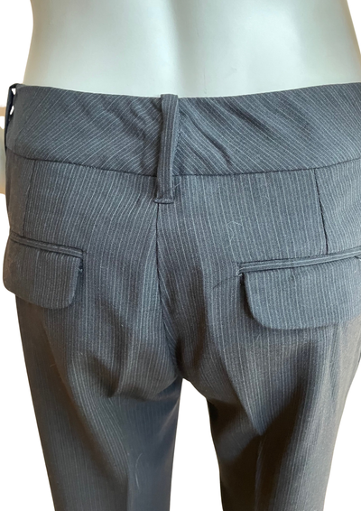 🌟 Pantalon gris anthracite à fines rayures Taille 38🌟