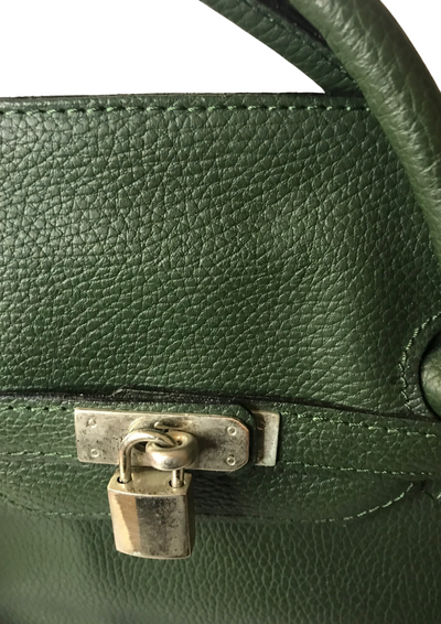 👜✨ Sac à main vert bouteille en cuir – Élégance intemporelle ✨👜