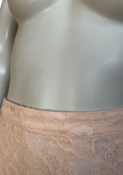 🌸 Jupe en dentelle Taille 44🌸