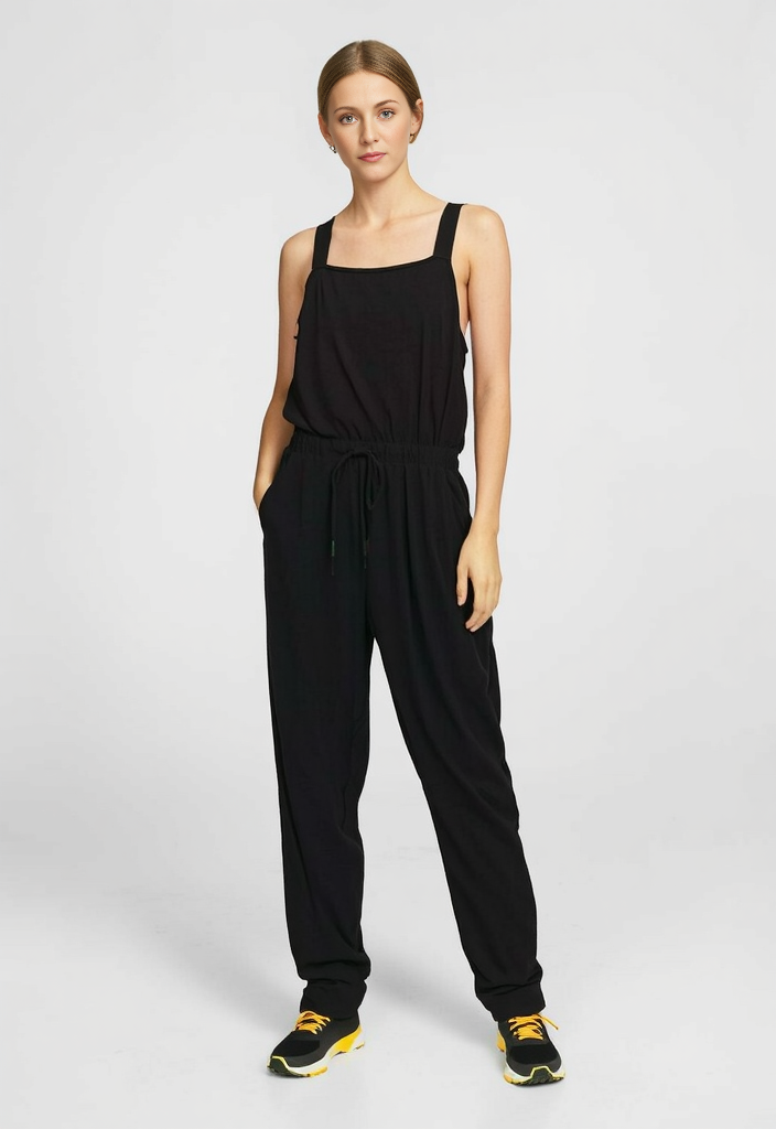 ✨ Élégante combinaison noire Taille 40✨