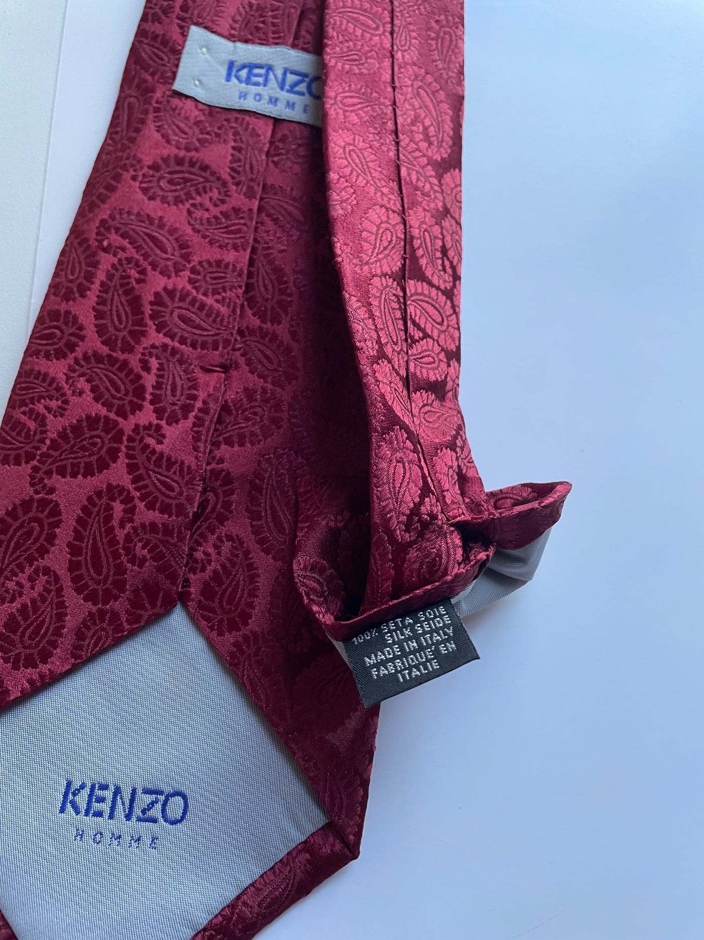 🎀 Cravate bordeaux motif cachemire – 100% soie 🎀