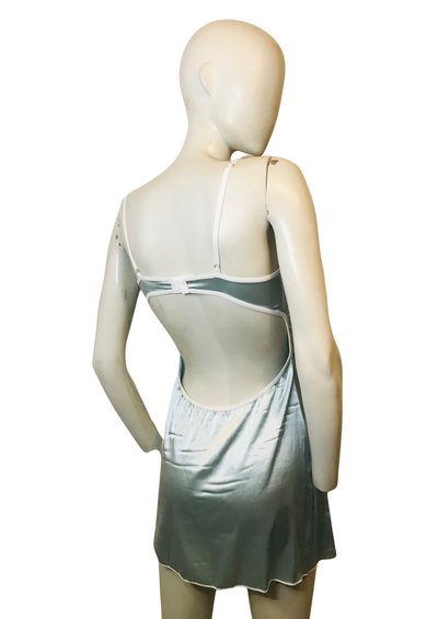 🌸 Nuisette élégante en satin et dentelle Taille 36 🌸