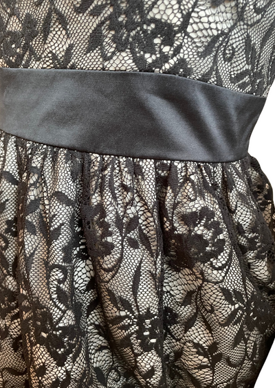 👗 Robe bustier en dentelle noire Taille 38 👗