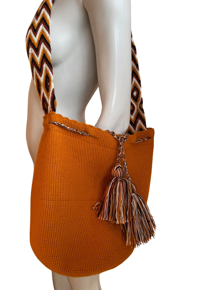 👜 Sac à bandoulière en tricot coloré 👜