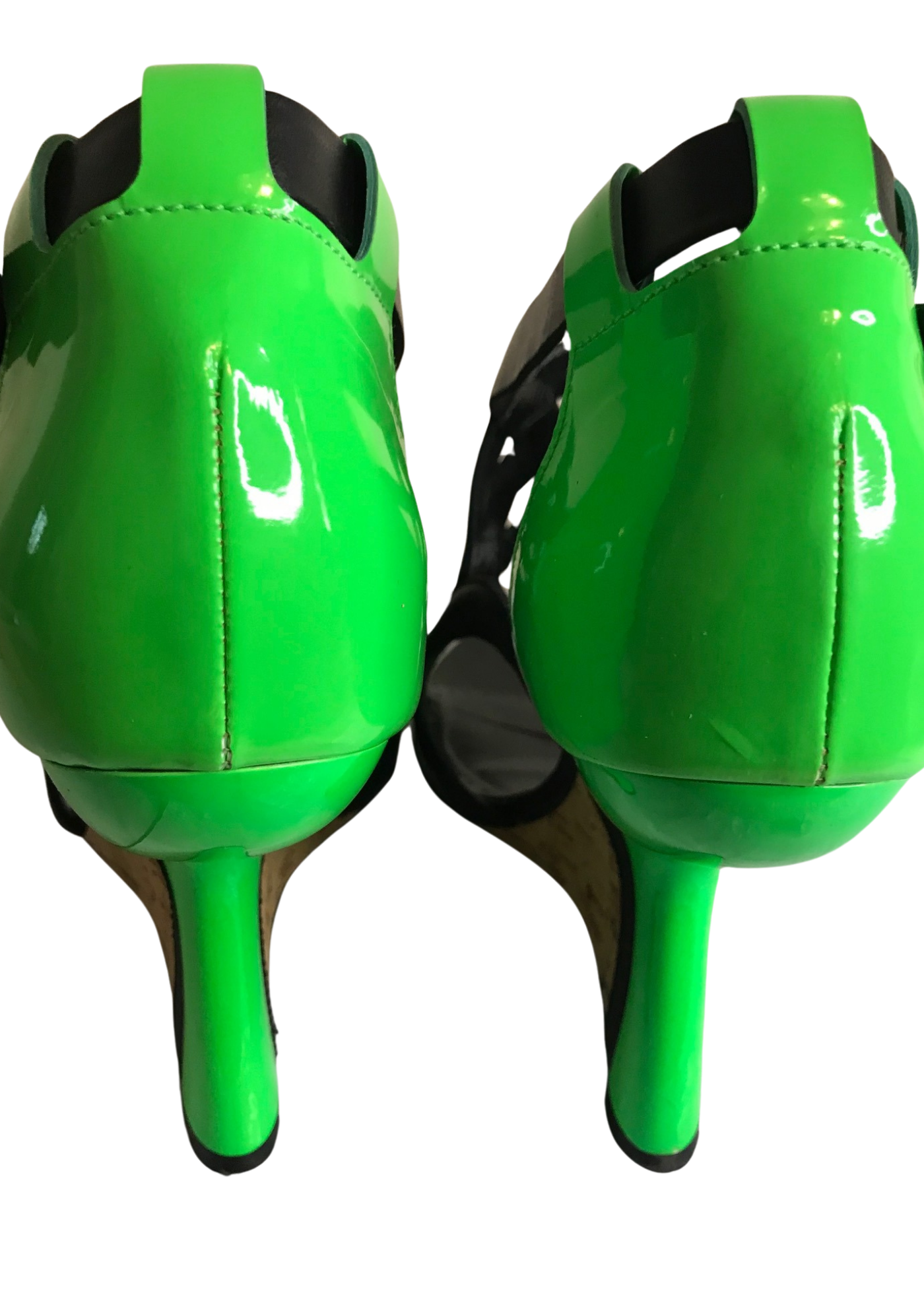 💚👠 Sandales compensées bicolores vert et noir en cuir verni – Taille 40.5  ✨