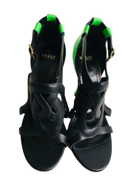 💚👠 Sandales compensées bicolores vert et noir en cuir verni – Taille 40.5  ✨