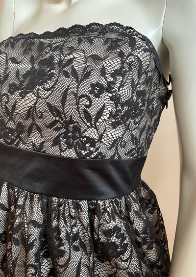 👗 Robe bustier en dentelle noire Taille 38 👗