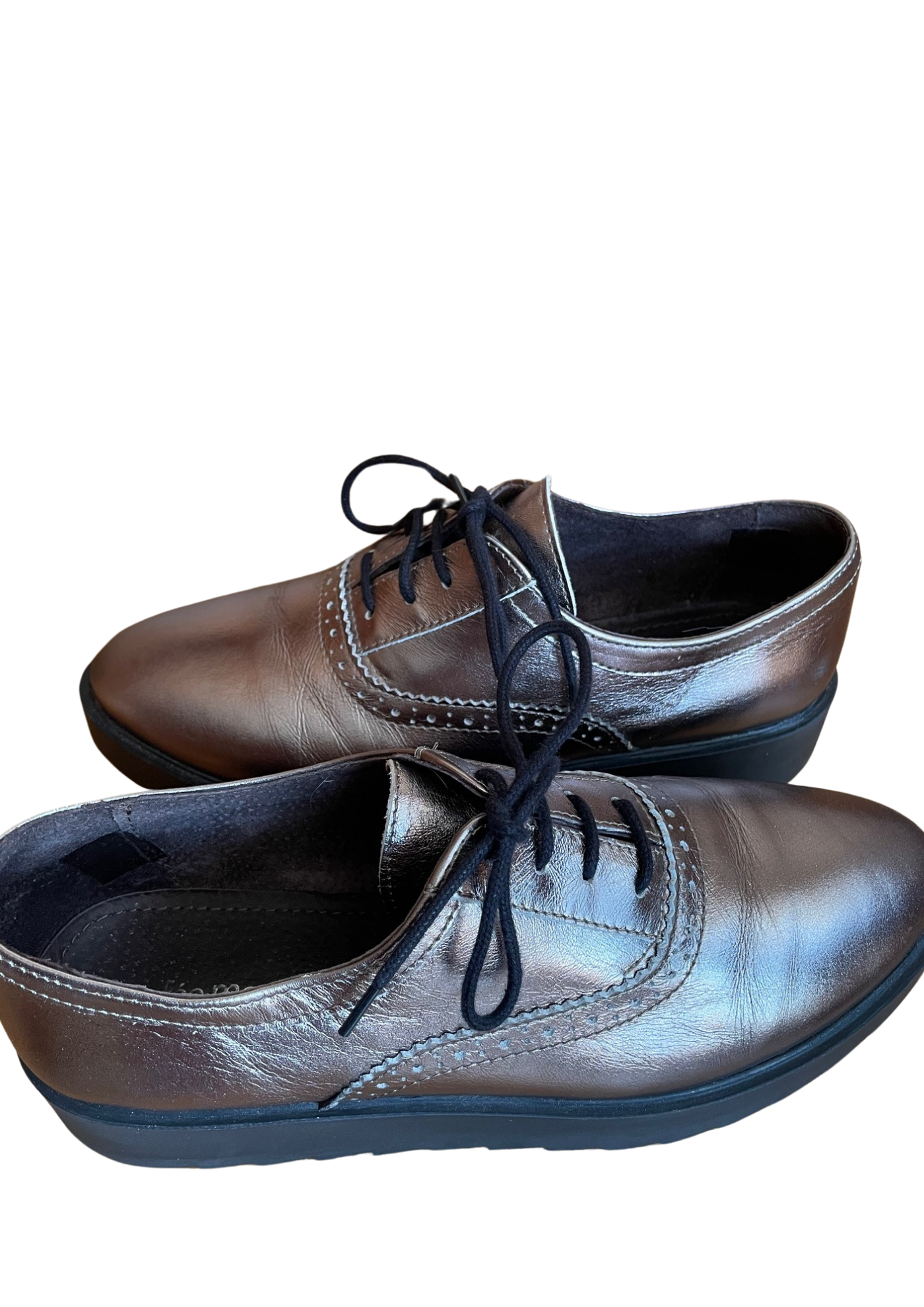 👜 Chaussures en cuir argenté Pointure 40 👜