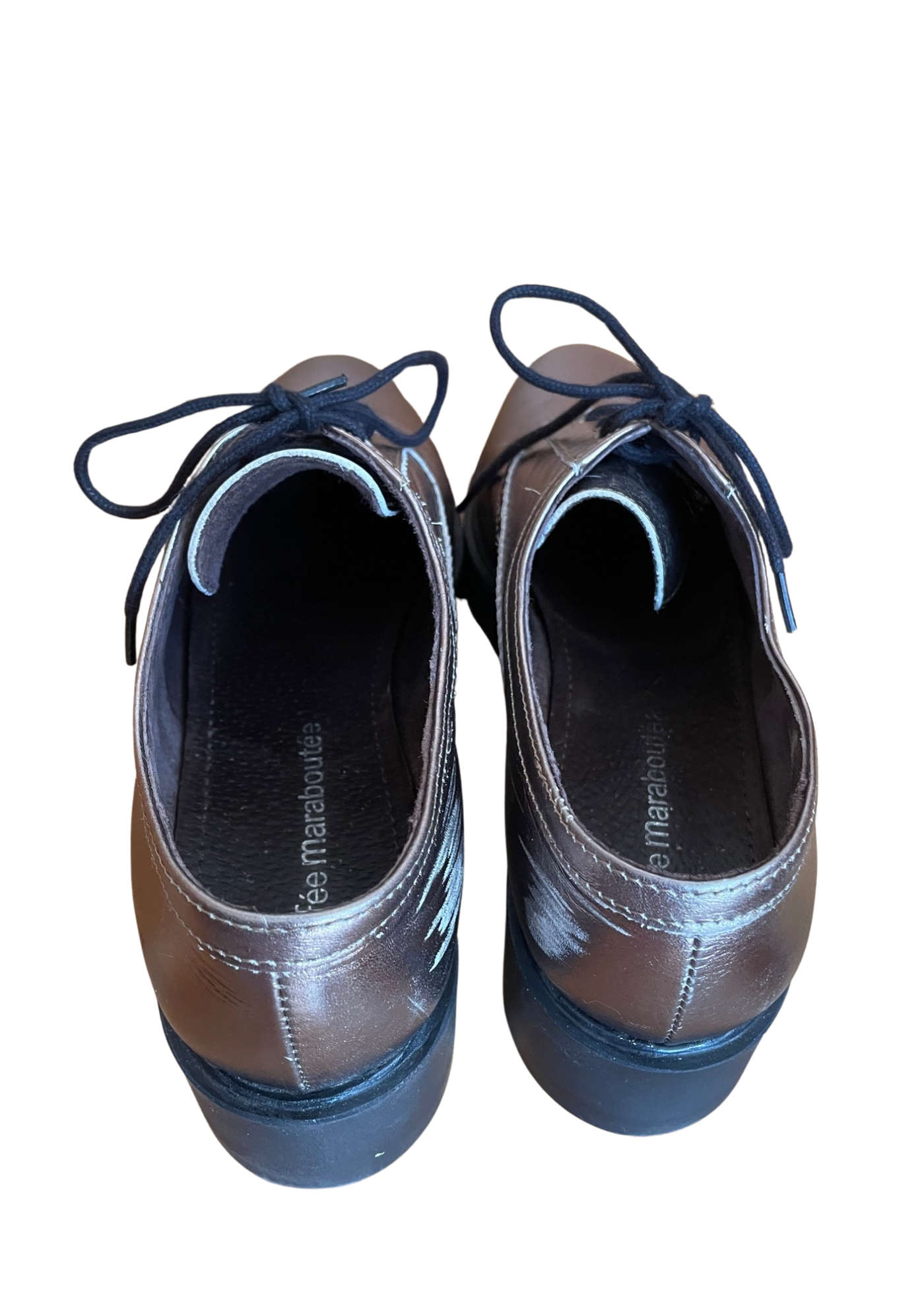 👜 Chaussures en cuir argenté Pointure 40 👜