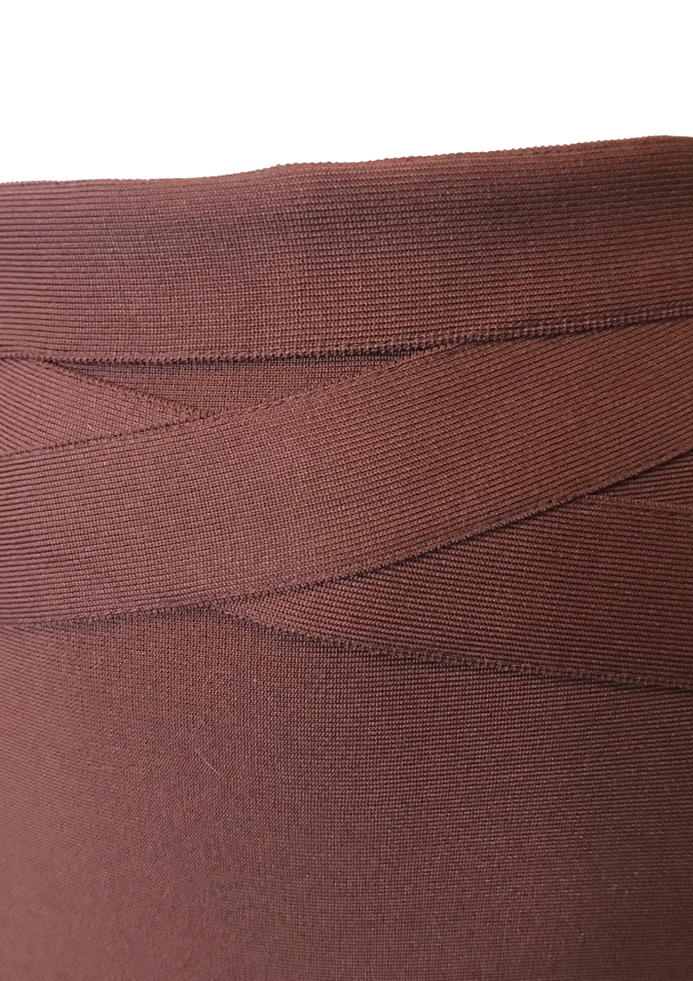 🔥 Jupe moulante bordeaux à détails croisés – Taille XS