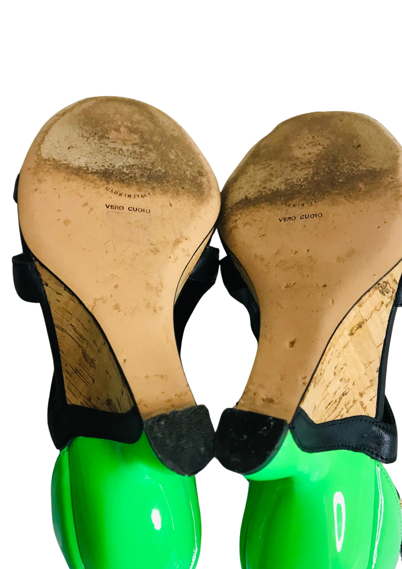 💚👠 Sandales compensées bicolores vert et noir en cuir verni – Taille 40.5  ✨