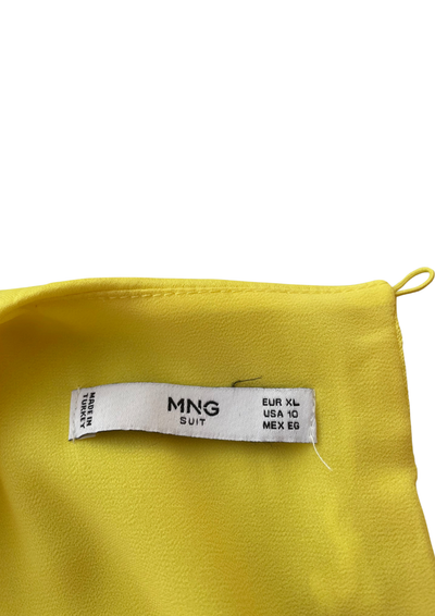 🌟 Robe asymétrique jaune Taille 40🌟