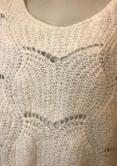 🌟 Pull en laine ajouré Taille 44 🌟