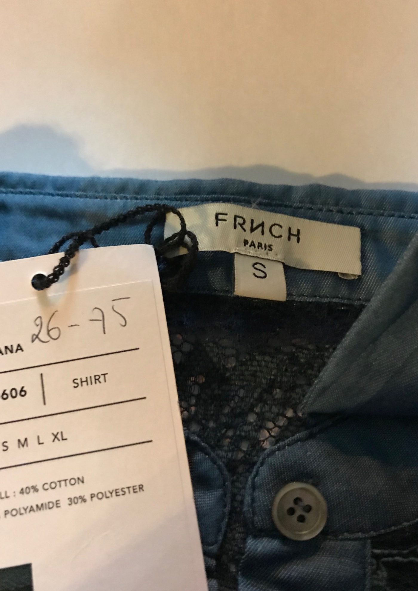 Blouse en dentelle Taille 36 (Neuve)