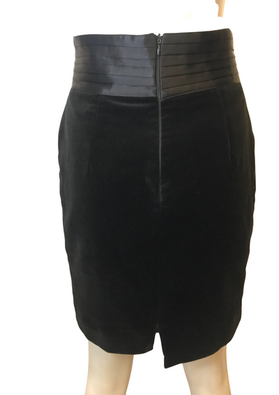 Jupe en velours empiècement satin Taille 38