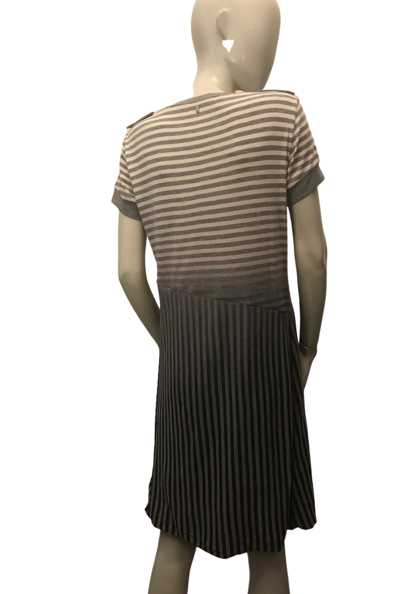 Robe rayée Taille 40