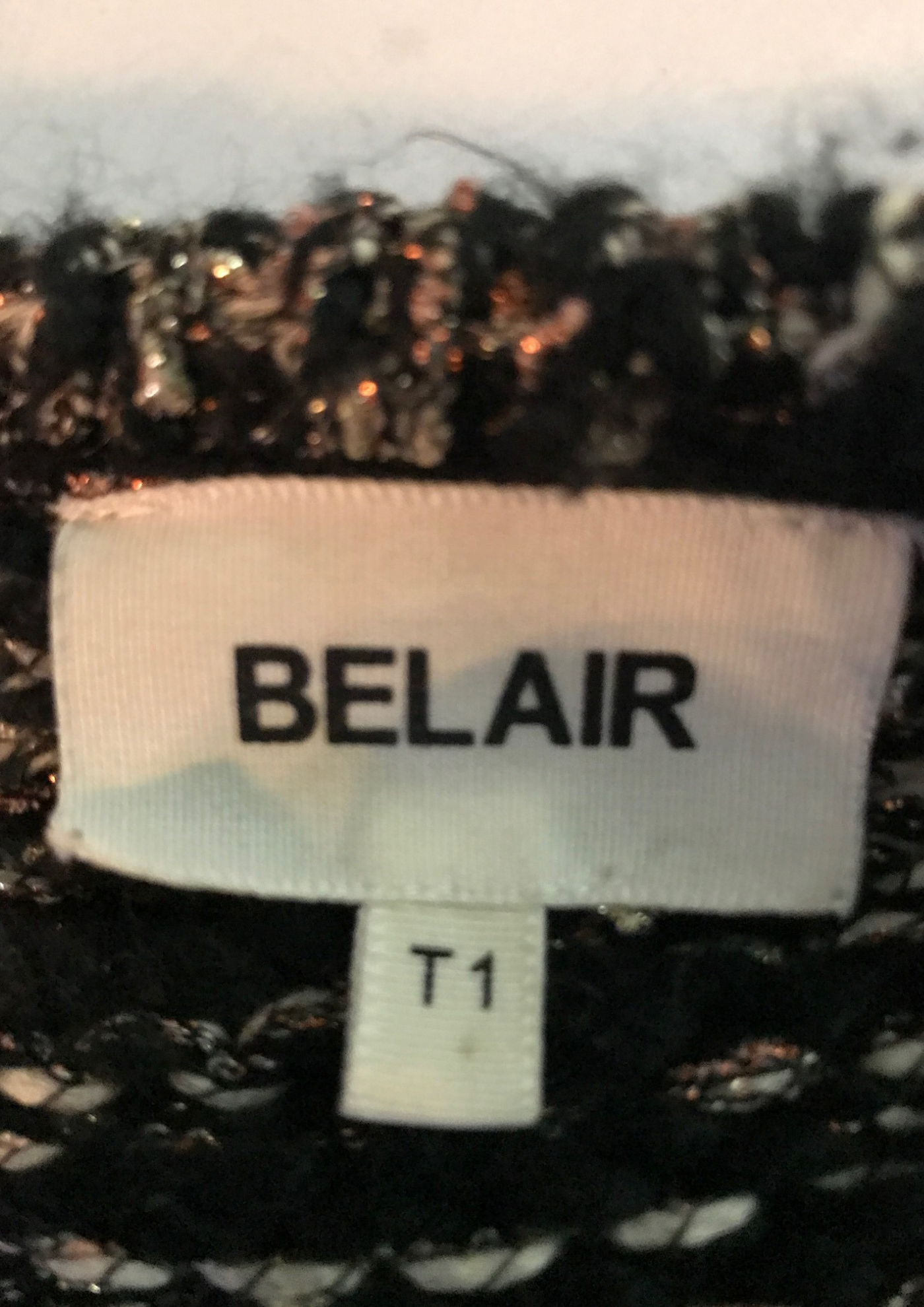 Gilet grosses mailles noir et doré Taille 36
