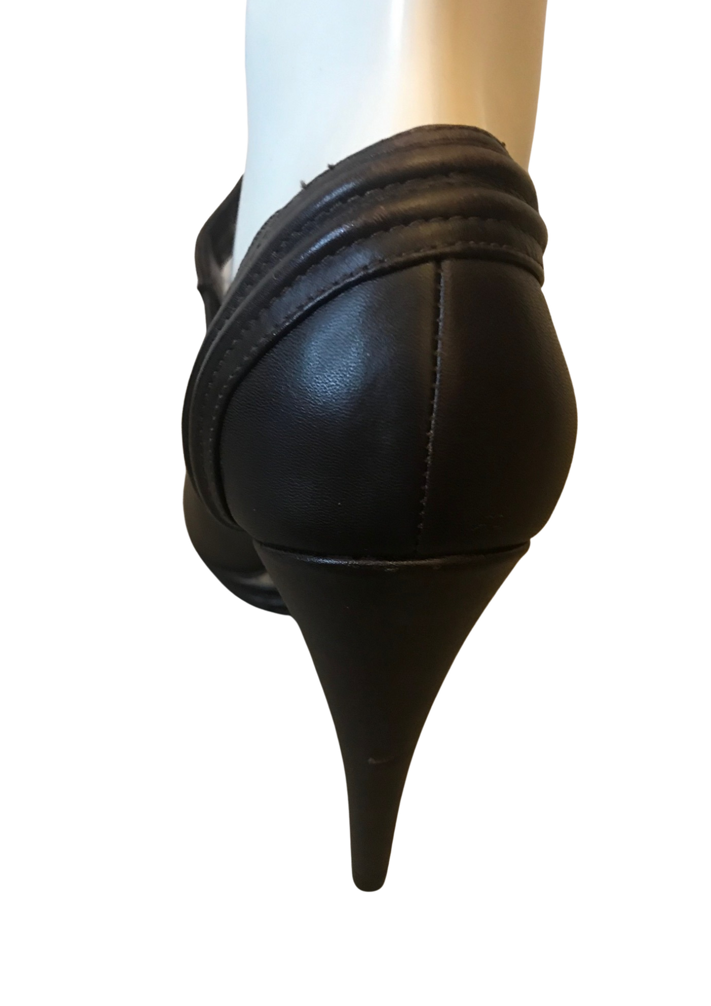 Escarpins en cuir open toe Pointure 39