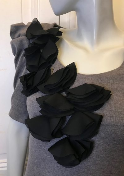 Robe pull grise et noire Taille 36