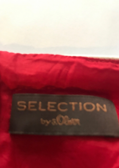 Jupe rouge à plis creux Taille 40