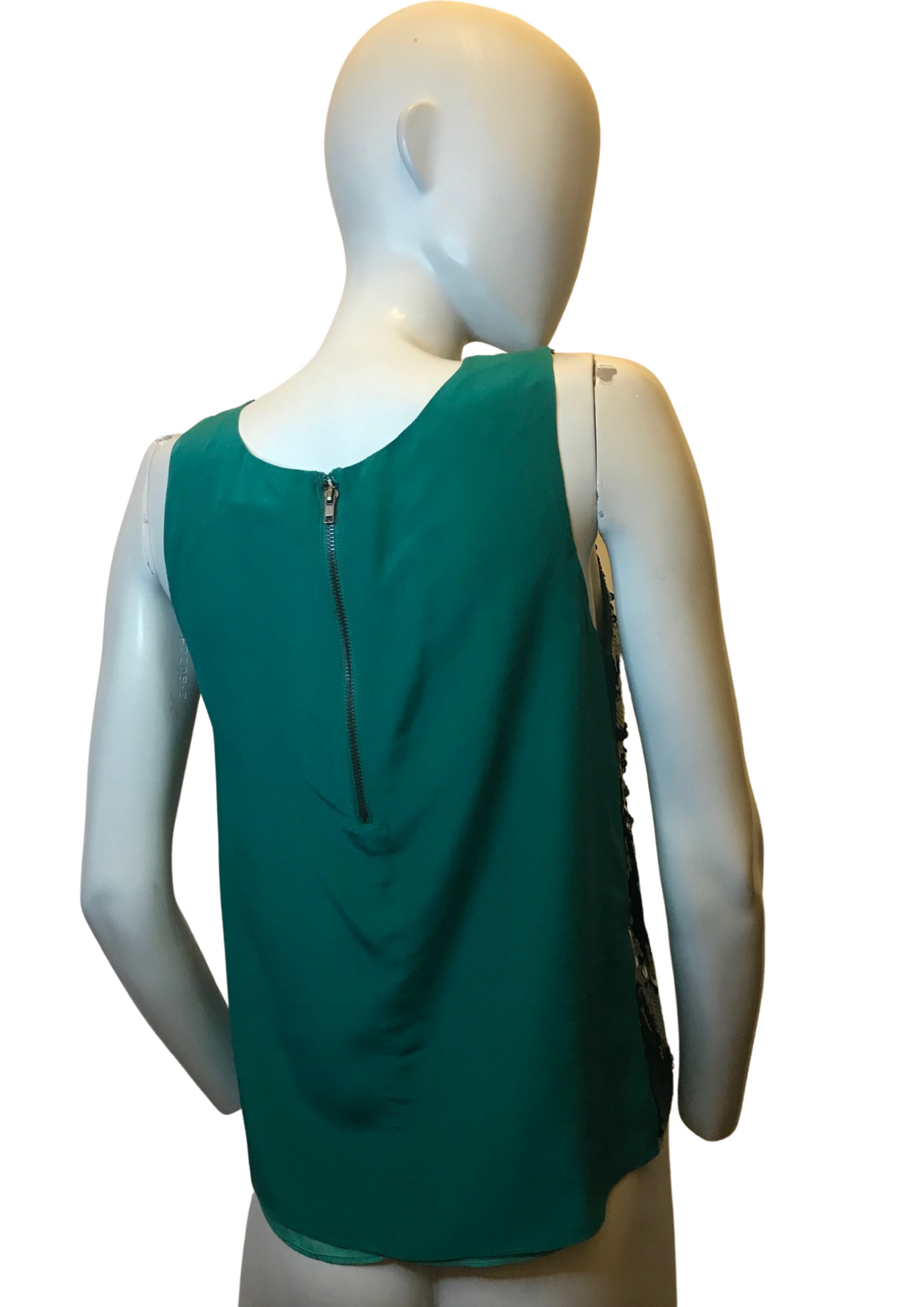 Top en soie et sequins Taille 36