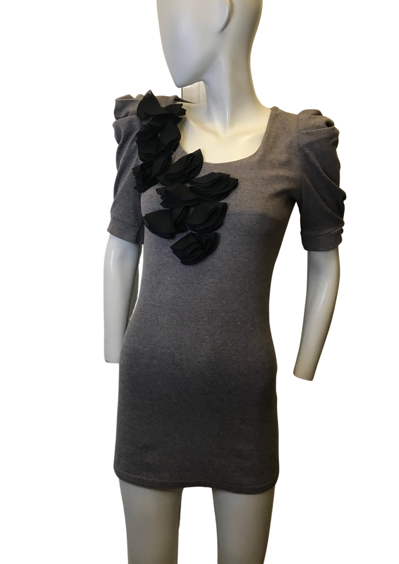 Robe pull grise et noire Taille 36