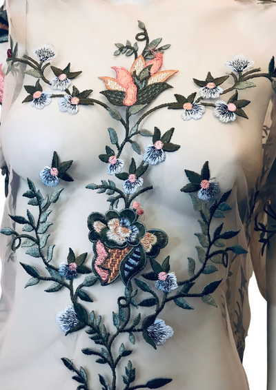 Blouse à broderies Taille 42