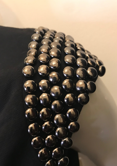 Robe à clous sur les épaules Taille 38