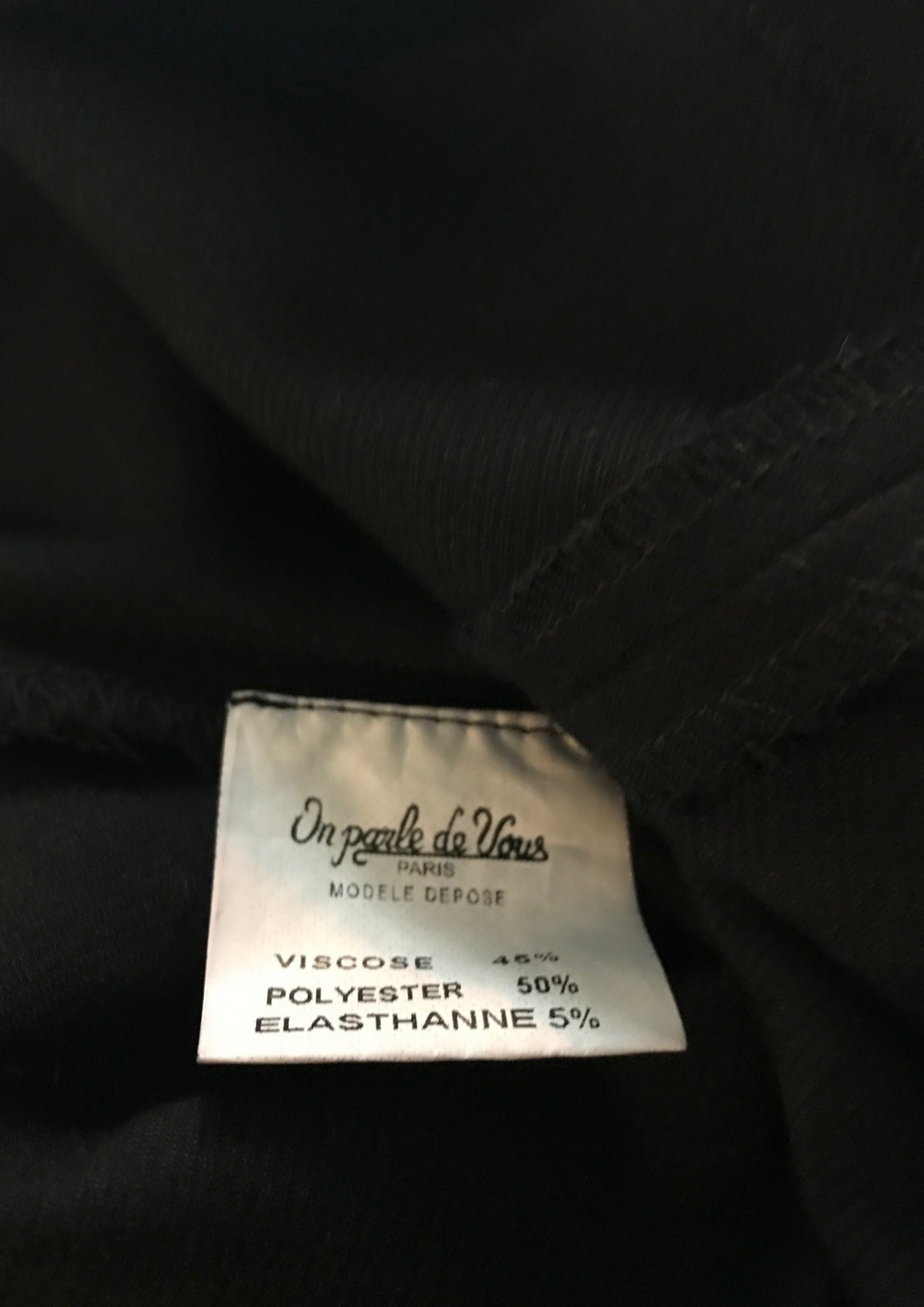 Robe à clous sur les épaules Taille 38