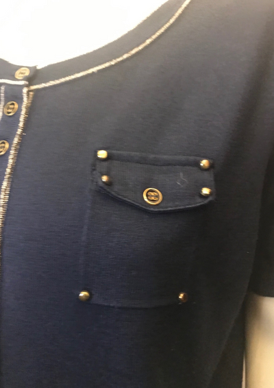 Tee-shirt avec boutons dorés Taille 44