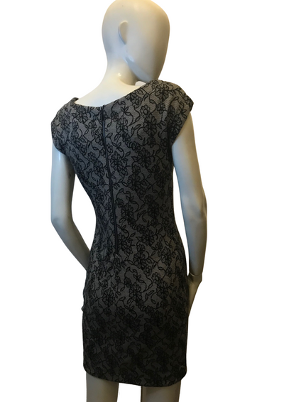 Robe impression dentelle Taille 36