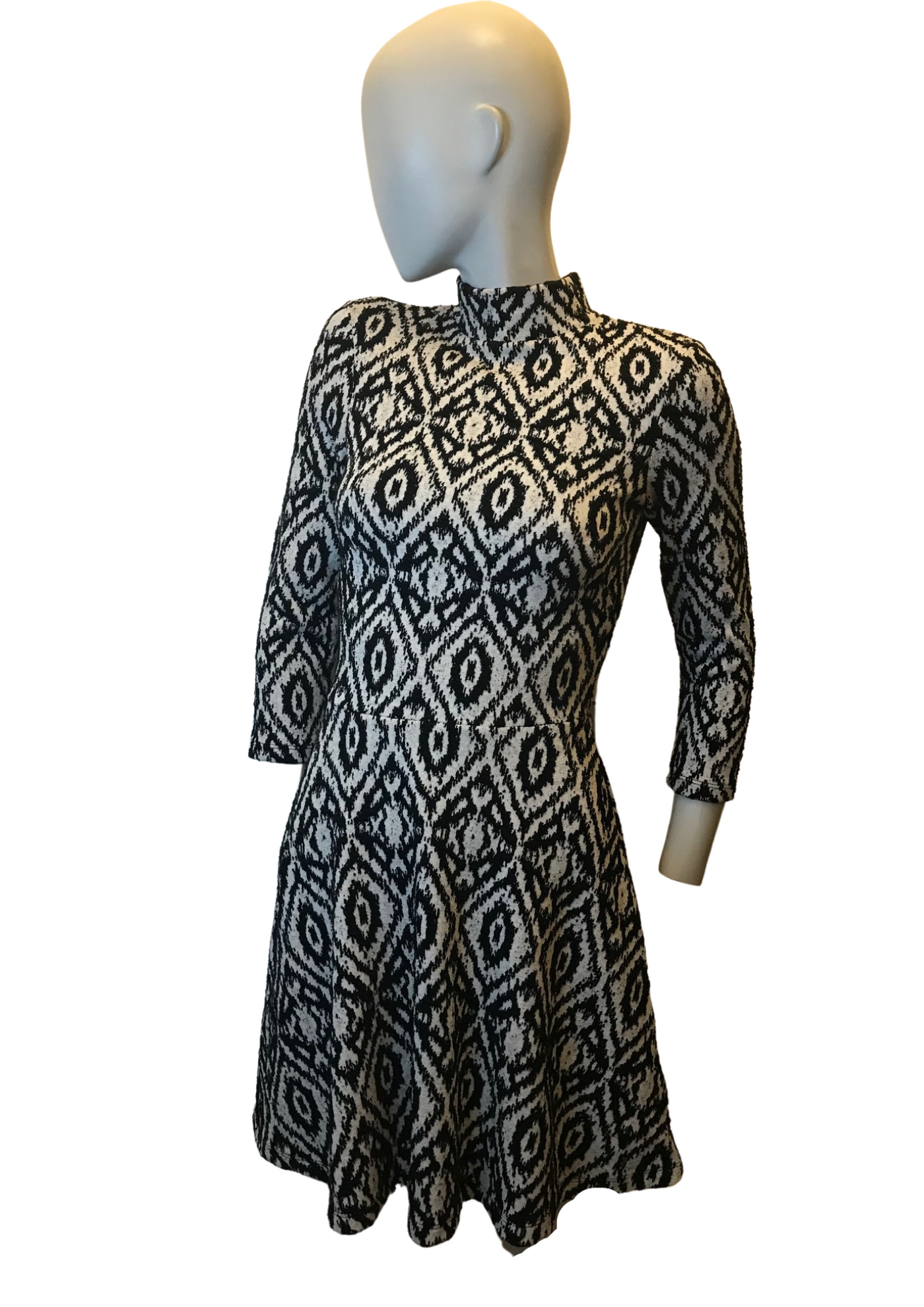 Robe col cheminée à motifs Taille 36